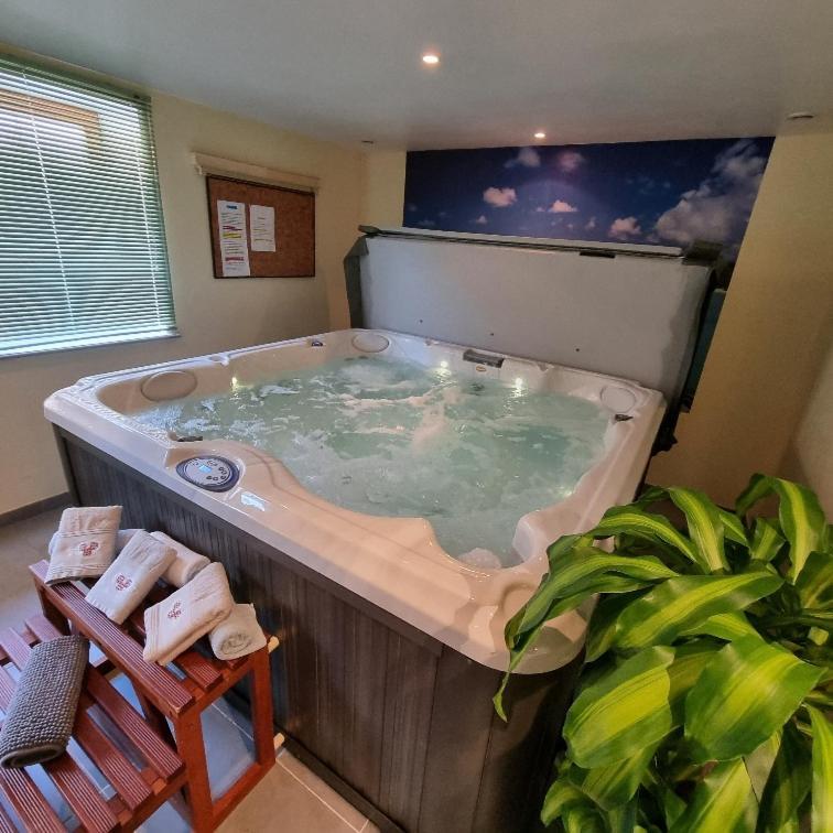 Gite Myrtille 2 A 6 Personnes Avec Spa Et Salle De Jeux Dans La Residence Ventron Exteriér fotografie